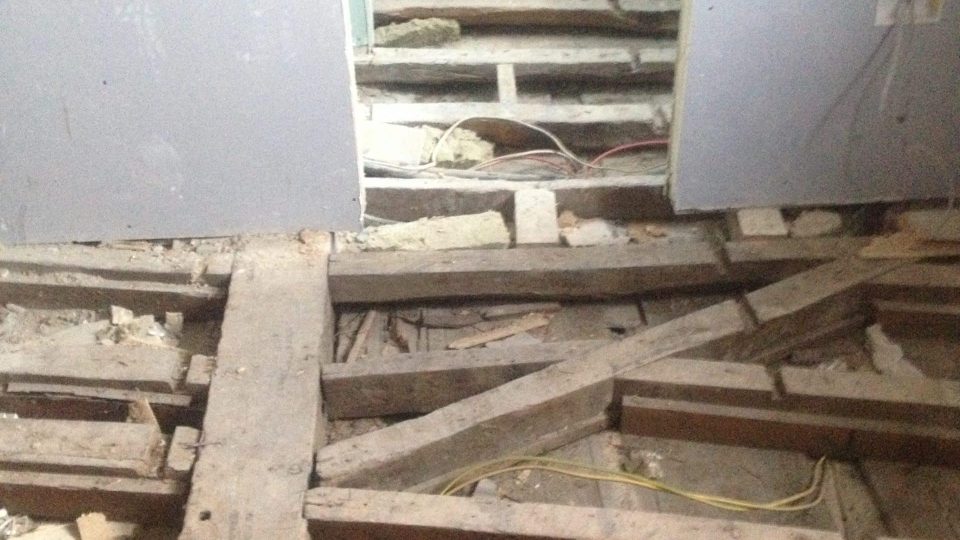 Preparation of flor & walls